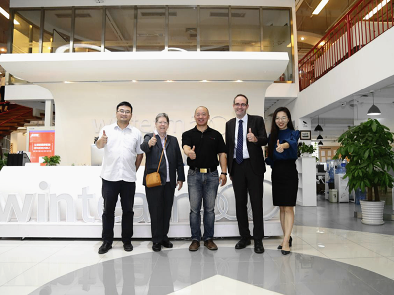 美國加州大學(xué)戴維斯分校Greenwood教授一行蒞臨瀛和總部參觀交流