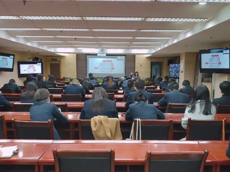瀛和洛陽所焦春艷律師受邀為中國郵政洛陽分公司的銀行人員授課